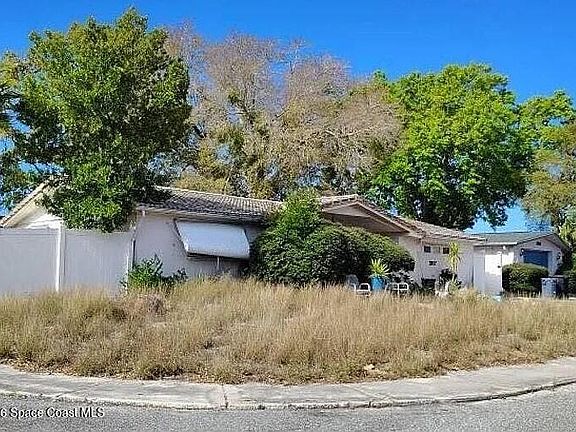 3rd image of 11817 Alpine Pkwy