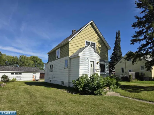 612 6th St NW, Chisholm, MN 55719