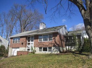 173 Birchwood Rd, Manchester, NH 03104