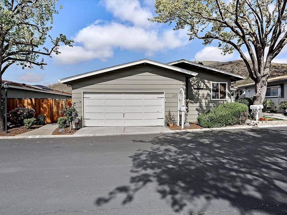 1st image of 237 Mountain Springs Dr