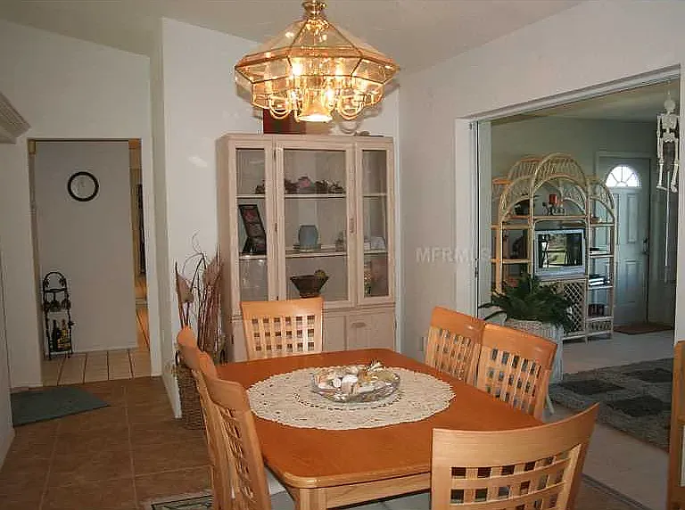 2583 Oberon Rd — Photo 3