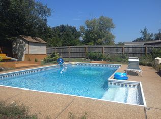 1203 Crump Ln, Columbia, MO 65202