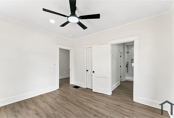 843 7th St W