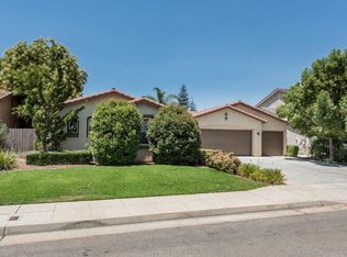 1162 Carson Ave, Clovis, CA 93611