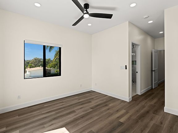 5th image of 5546 Pacifica Dr
