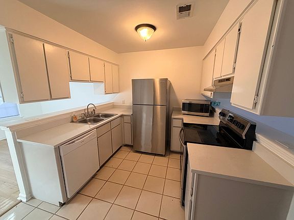 5th image of 118 Wisteria Ct