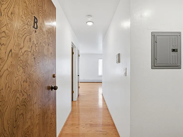 35 Hill St #B — Photo 2