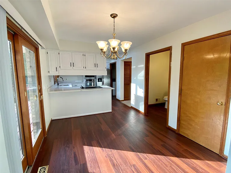 7233 Oakwood Dr — Photo 7