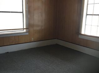 694 S State Highway 95, Elgin, TX 78621