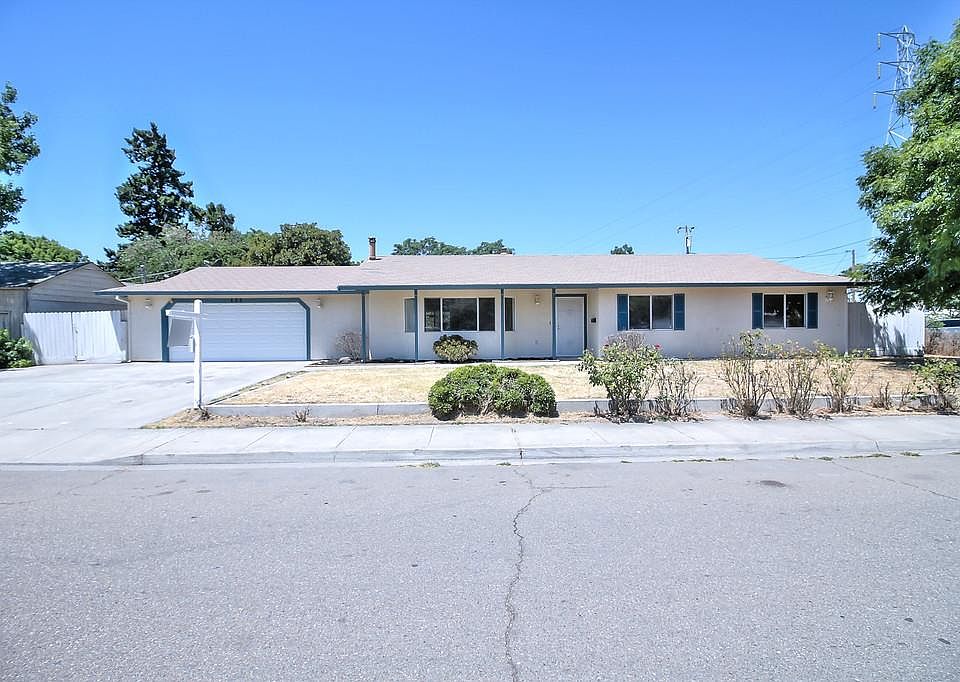 1st image of 133 Almond Ave
