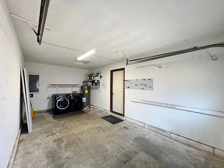 1594 Hummingbird Ln — Photo 24