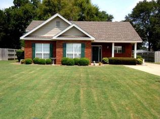 53 Mossey Ln, Millbrook, AL 36054