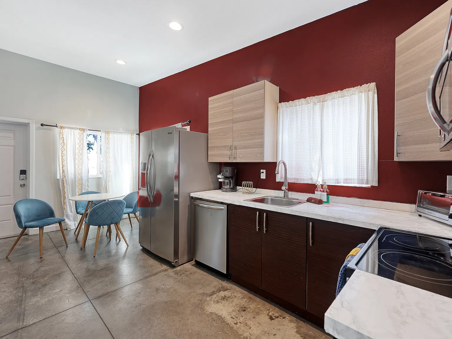 2 bed, 725 sqft, $1,695 — Photo 4