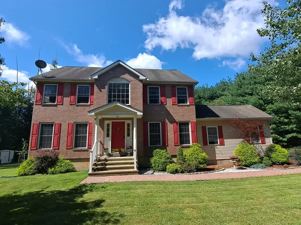 103 Estate Dr, East Stroudsburg, PA 18301