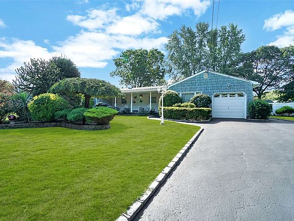 2nd image of 27 Stewart Cir
