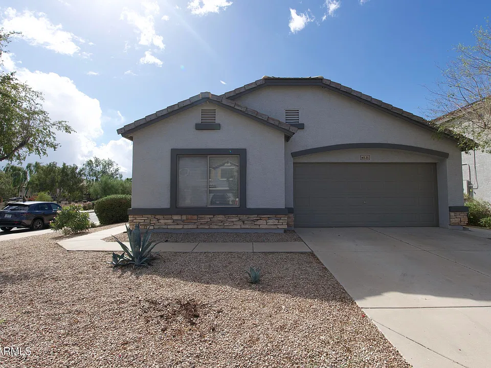 16535 W Fillmore St