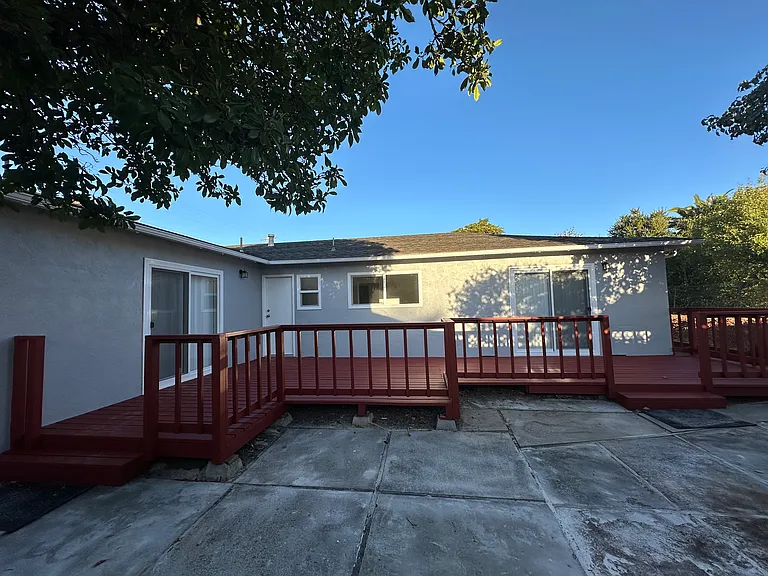 1860 Elkwood Dr — Photo 14