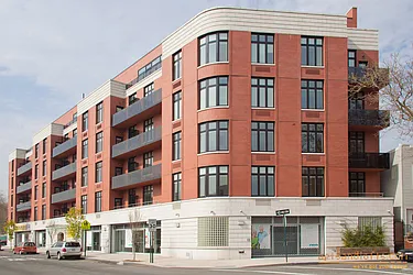 Sold by aptsandlofts.com