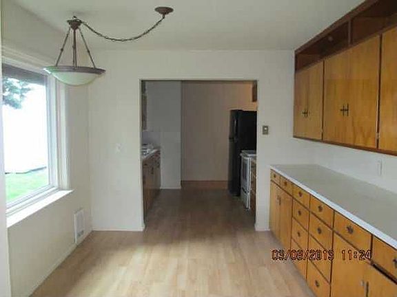 3rd image of 2011 13th Ave NW