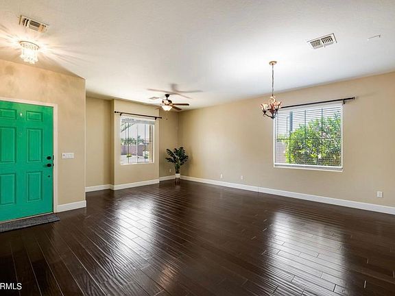 5th image of 3680 E Vallejo Dr