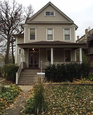 1st image of 1943 W Greenleaf Ave