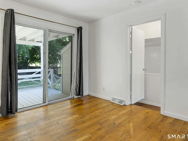 100 Loftus Cir — Photo 10