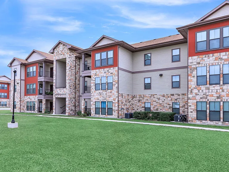 815 N Shary Blvd — Photo 20
