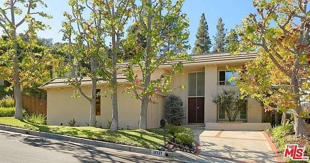 1st image of 12131 La Casa Ln