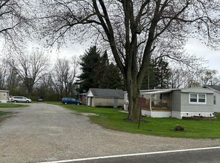 915 Garbry Rd, Piqua, OH 45356