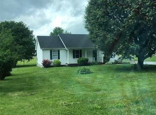 90 Ayers Ln, Scottsville, KY 42164
