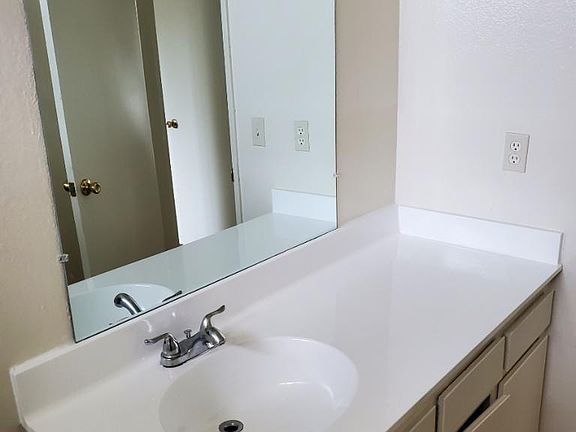 5th image of 17100 Downey Ave #20