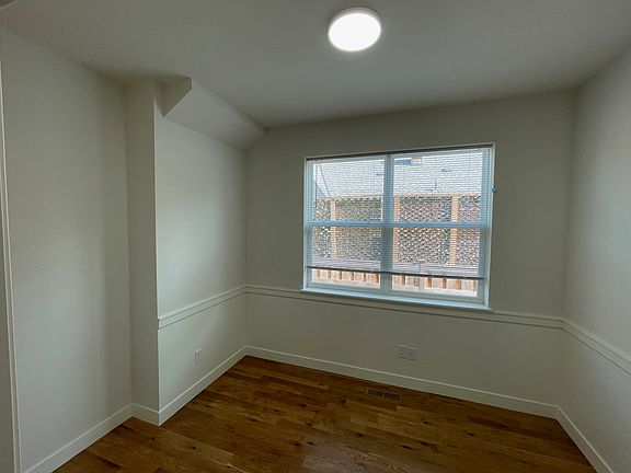 5th image of 4321 44th Ave S Unit 1