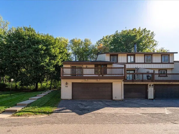 299 River Woods Ln, Burnsville, MN 55337