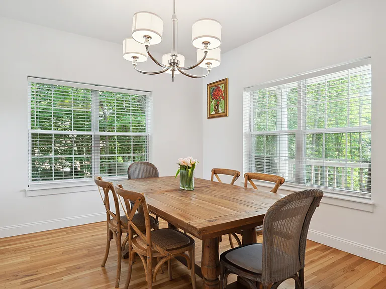 199 Shinnecock Hills Rd — Photo 8