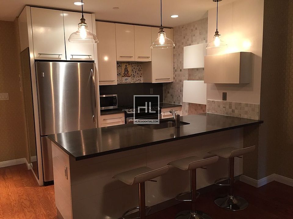1st image of 140 7th Ave APT 4E