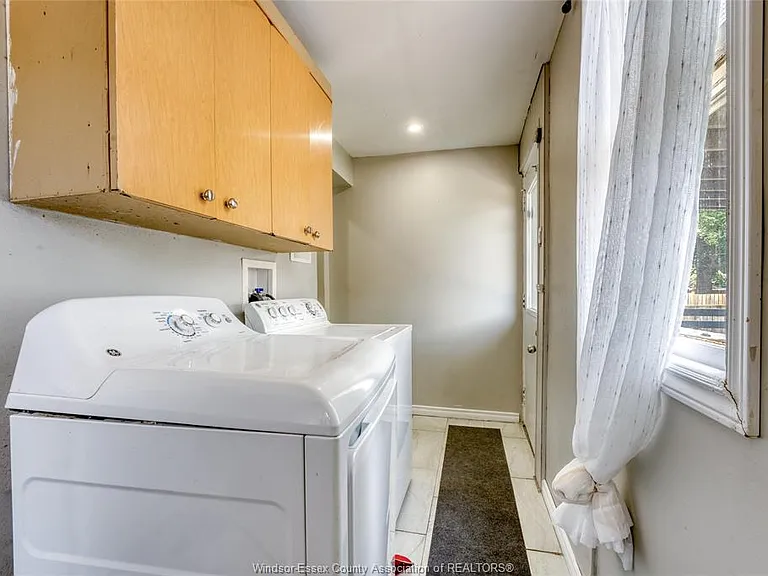 2309 Alexis Rd — Photo 23