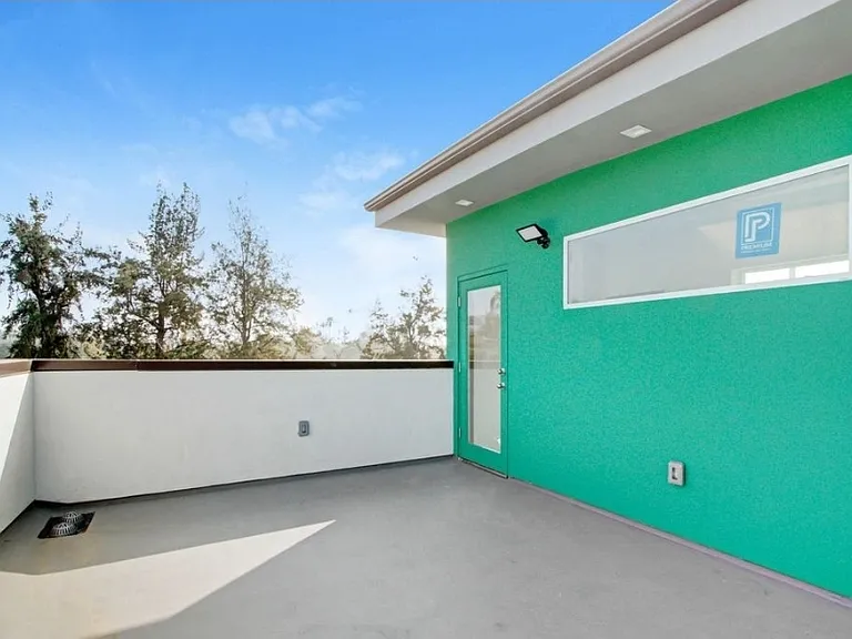 5407 Huntington Dr N #1 — Photo 13
