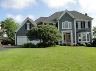 16 Cobblecreek Rd, Victor, NY 14564