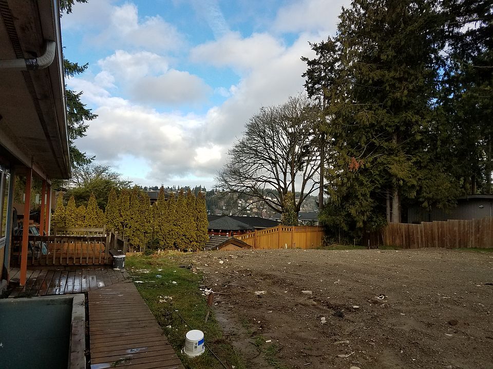 1st image of 814 16th Ave W