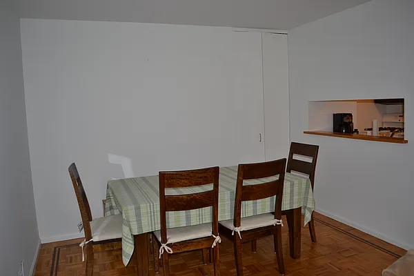 Rented by Tabak Real Estate | media 21