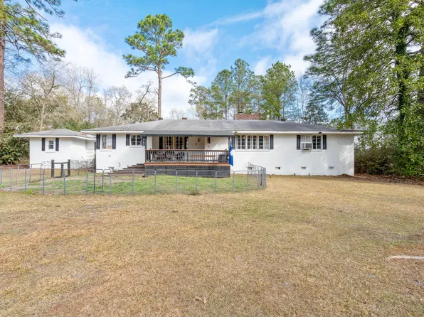 22 Flowers St, Yemassee, SC 29945