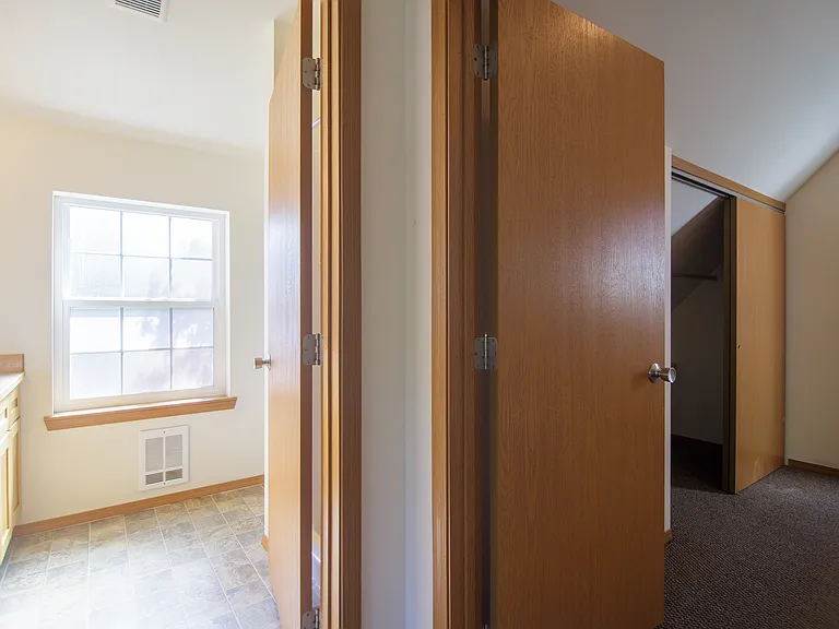 1207 N Willow St #1 — Photo 16