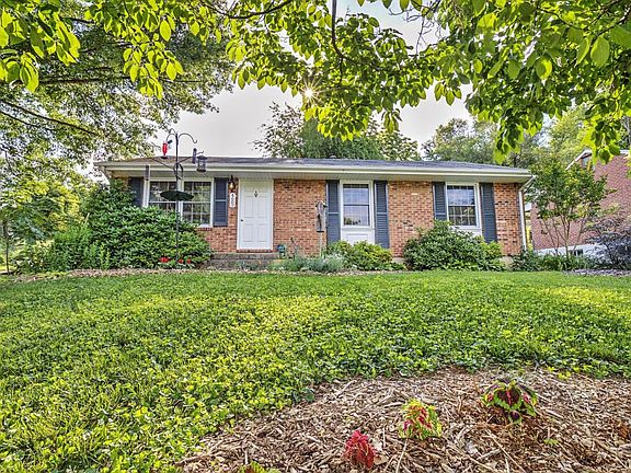 3rd image of 4602 Trevino Cir NE
