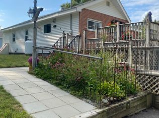 21 Freeman Ave, Webster, MA 01570