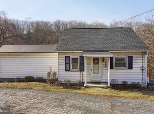 3162 Bernville Rd, Leesport, PA 19533