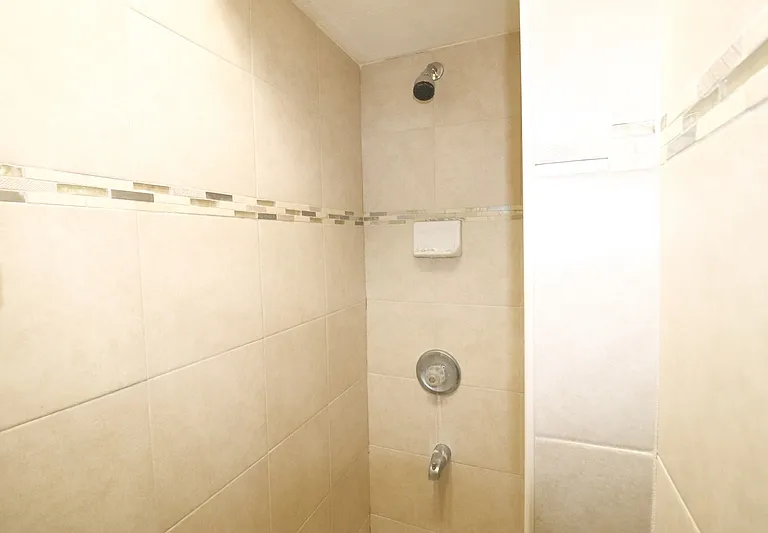 2300 SW 43rd St #C — Photo 21