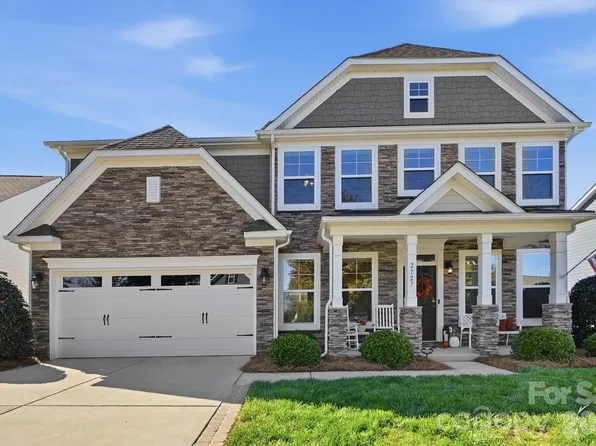 2727 Forest Path Way, Gastonia, NC 28054