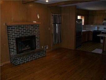 3rd image of 8925 Booth Ave