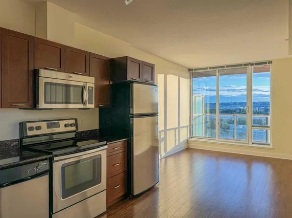 3830 E Brentwood Rd NW #1307, Calgary, AB T2L 2J9