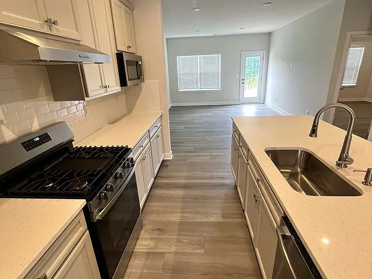 11117 Emerson Landing Dr — Photo 7